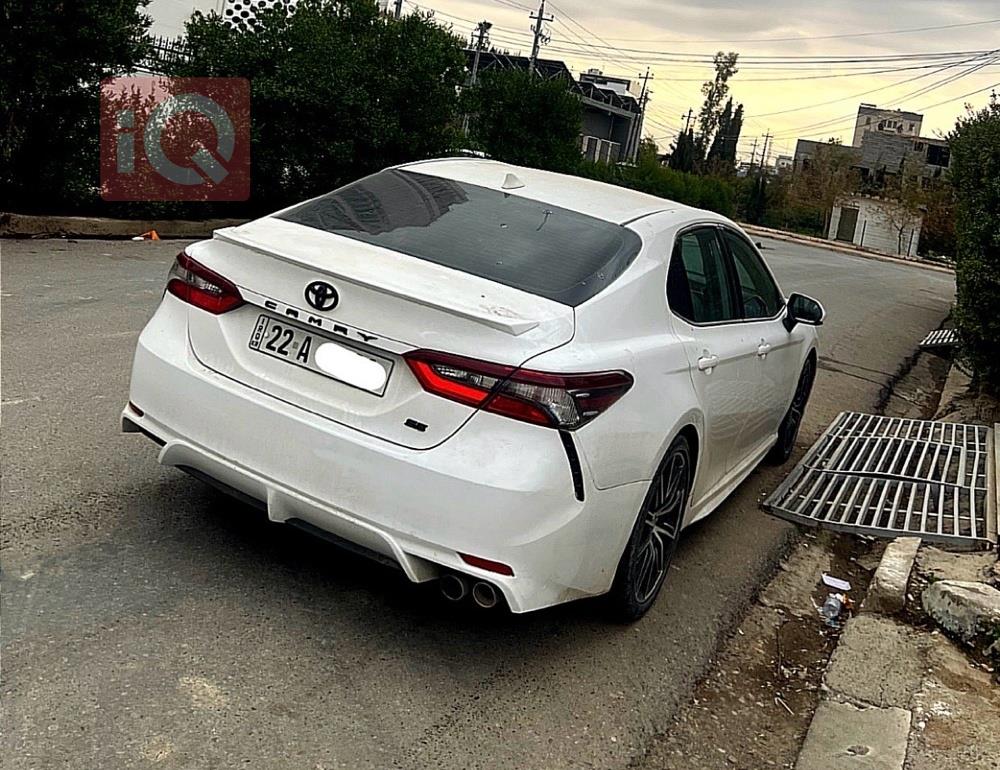 تۆیۆتا کامری